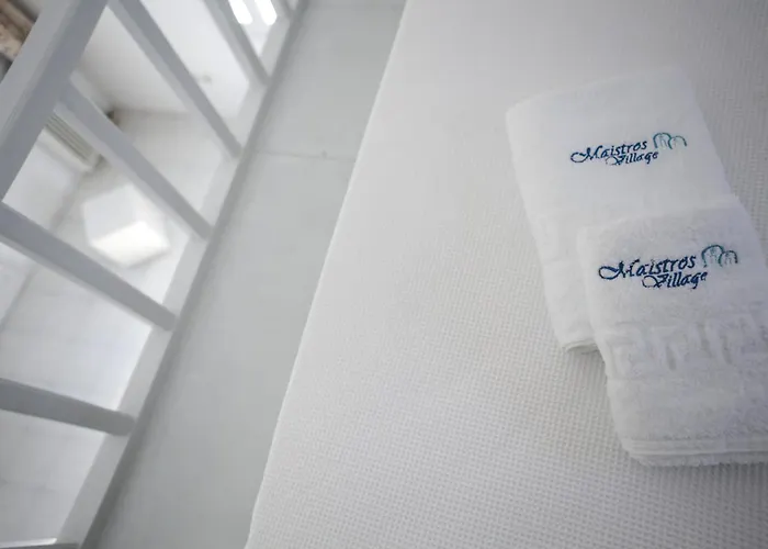 Maistros Village Santorini 5 Star Affittacamere 3*