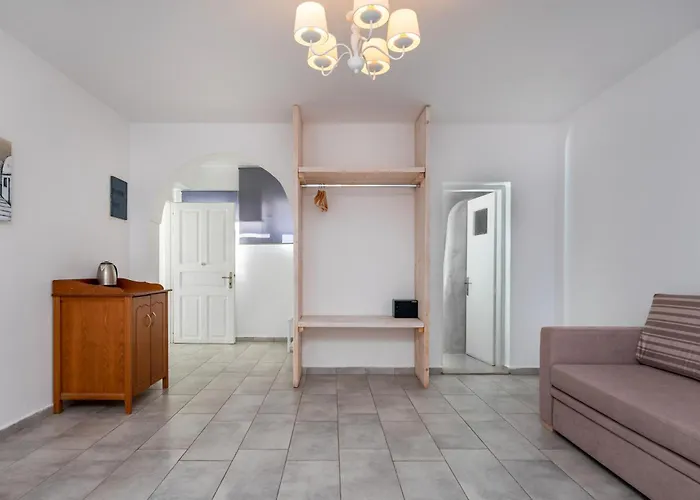 Maistros Village Santorini 5 Star 3*