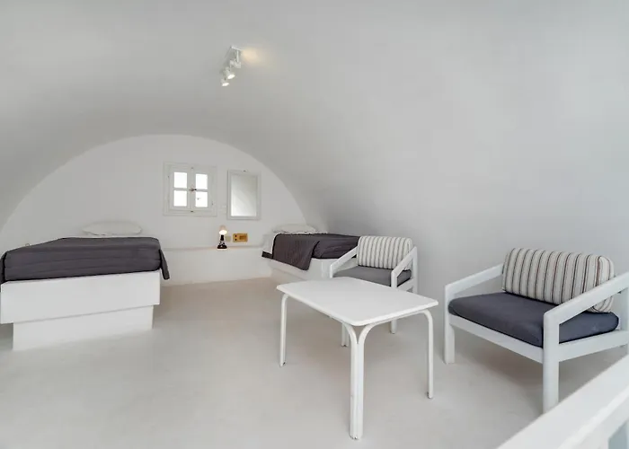 Maistros Village Santorini 5 Star