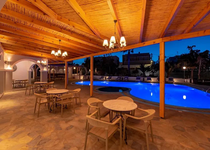 Maistros Village Santorini 5 Star Affittacamere Karterados (Santorini)