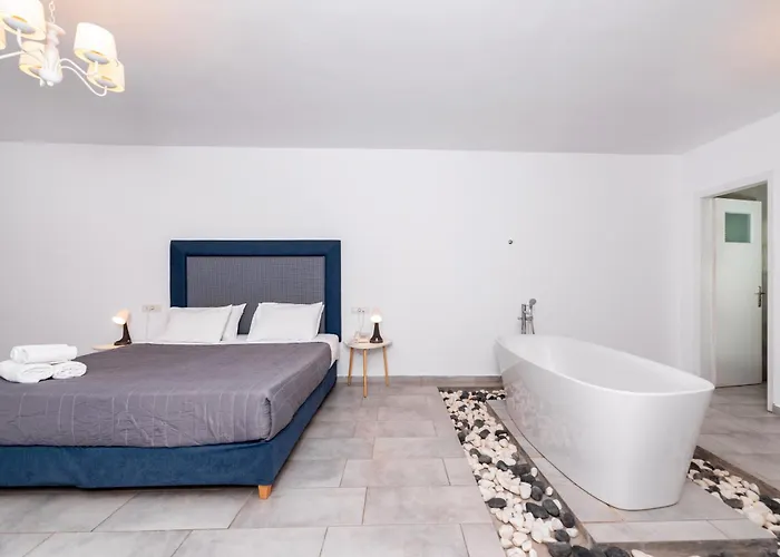 Maistros Village Santorini 5 Star