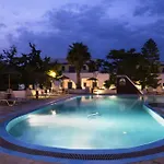 Maistros Village Santorini 5 Star 3*