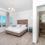 Maistros Village Santorini 5 Star 3* Karterados (Santorini)