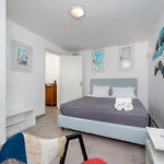 Maistros Village Santorini 5 Star Karterados (Santorini)