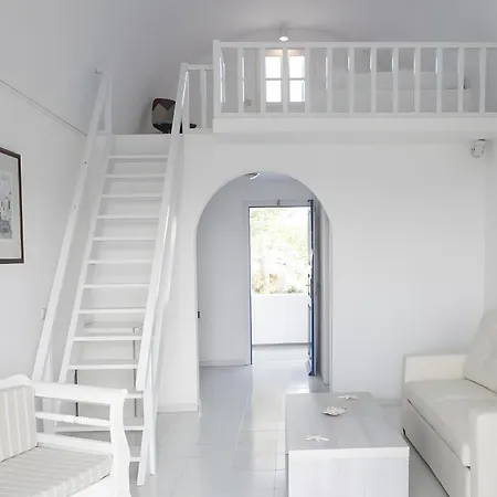 Pensión Maistros Village Santorini 5 Star Karterados (Santorini)