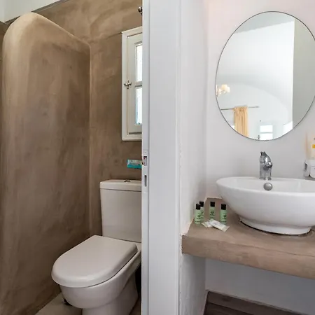 Pensión Maistros Village Santorini 5 Star Karterados (Santorini)