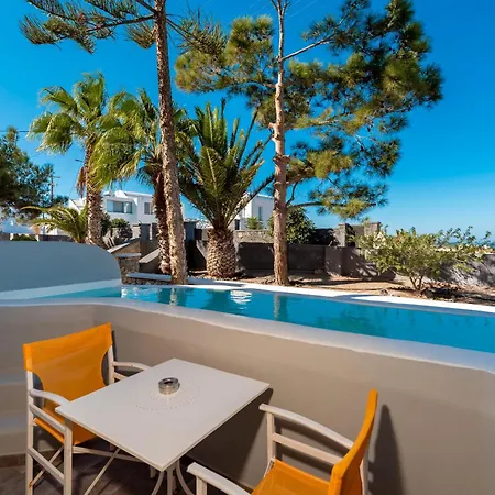 Pensión Maistros Village Santorini 5 Star