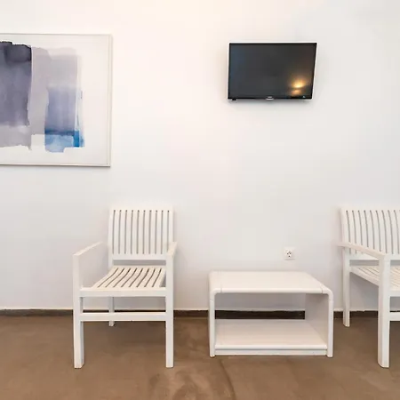 Maistros Village Santorini 5 Star 3* Karterados (Santorini)