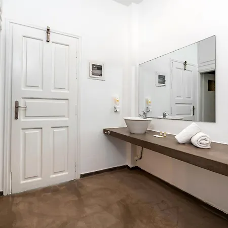Pensión Maistros Village Santorini 5 Star 3*