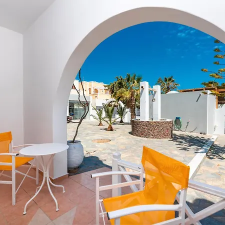 Pensión Maistros Village Santorini 5 Star Karterados (Santorini)