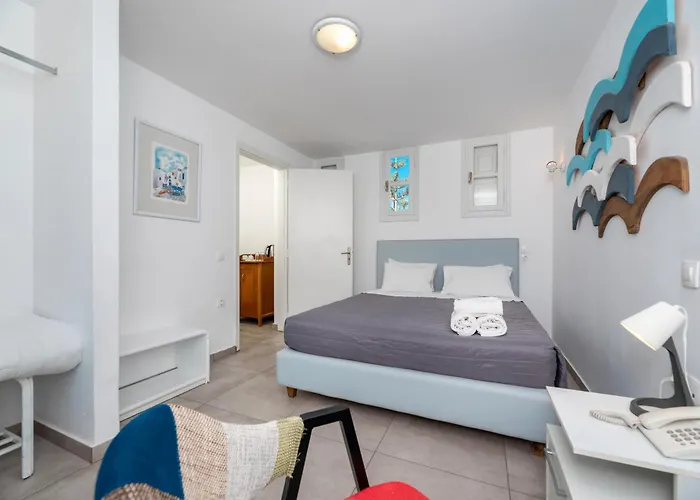 Maistros Village Santorini 5 Star Karterados (Santorini)